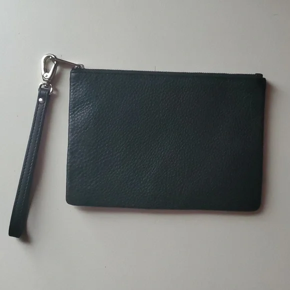 Fossil Zip Wristlet - Picture 1 of 7